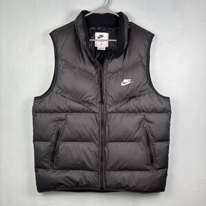 Nike Men's Black Puffer Vest